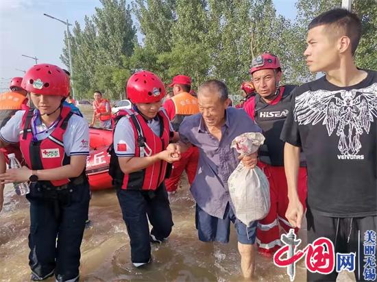 無錫安鎮：先鋒義剪“志愿紅”為黨史學習教育助力添彩