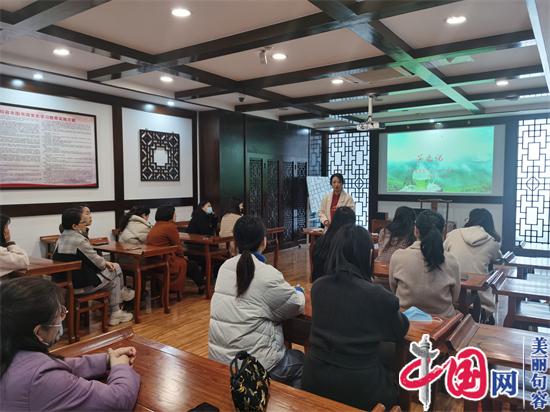 “美麗三月 茶藝飄香”——句容市圖書館開展“三八”婦女節茶藝活動