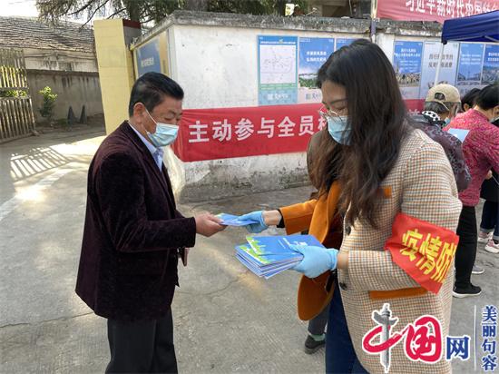 句容市崇明街道：讓書香陪伴“核酸檢測” 汲取精神文化食糧