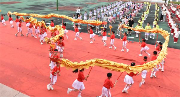 運動展風采 逐夢向未來