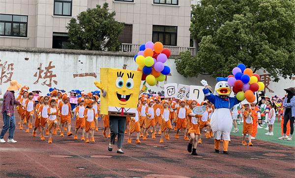 運動展風采 逐夢向未來