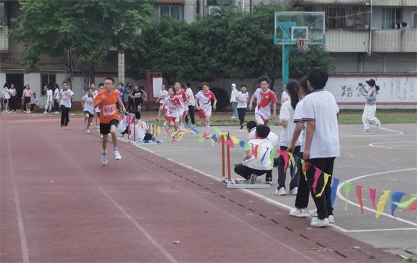 運動展風采 逐夢向未來