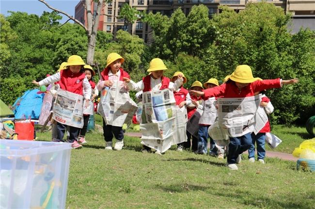 無錫梁溪區(qū)崇安中心幼兒園世茂園開展“探秘春天 樂享春游”活動